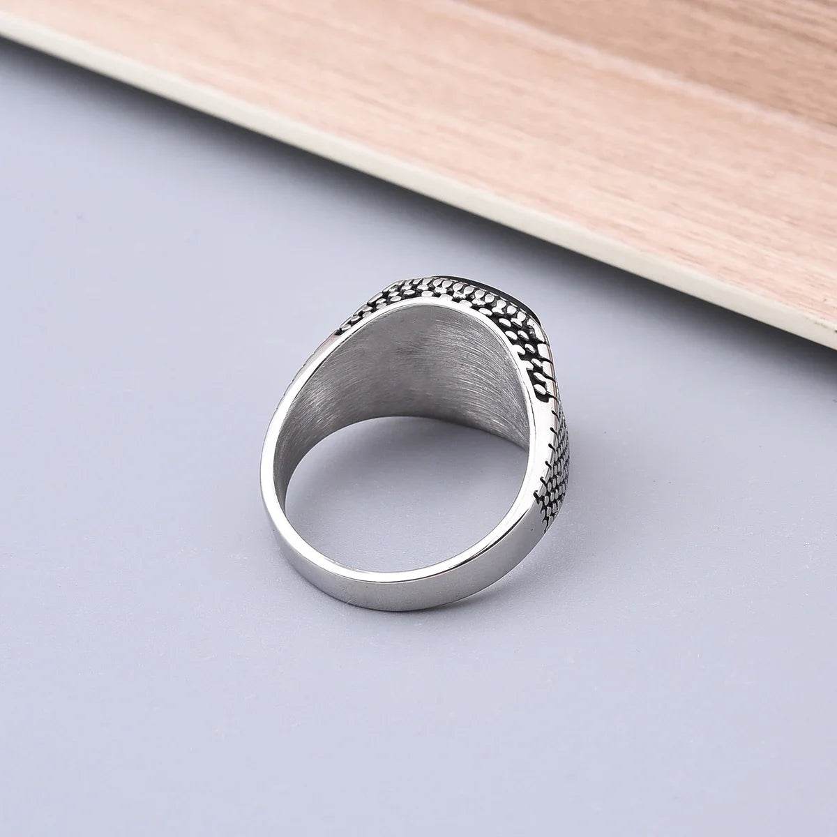 316L Stainless Steel Ring with Onyx-Look Inlay – view 4