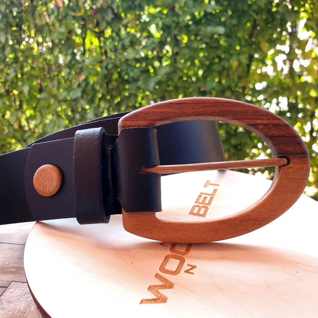 Close-up of the walnut wood buckle and wooden pin